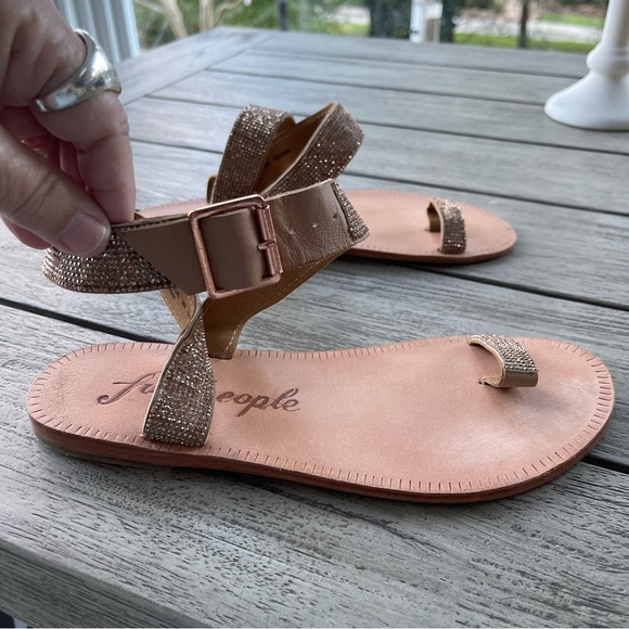 Free People Sunset Cruise Embellished Leather Sandals Womens Size 9 NWT - Picture 1 of 9